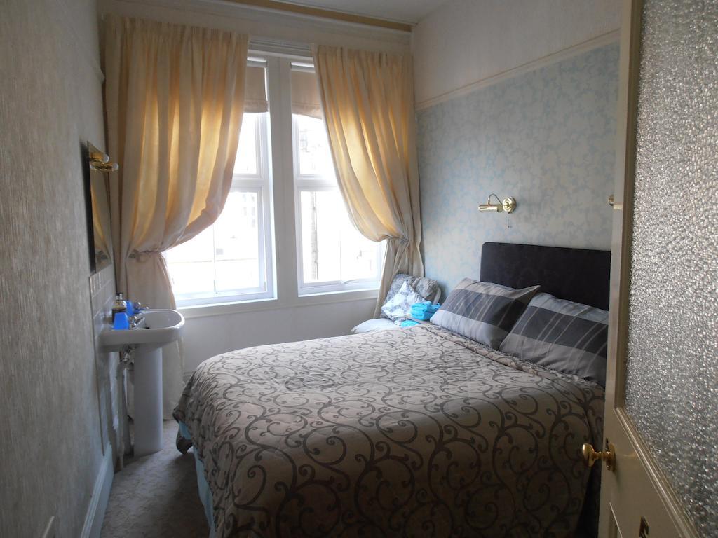 Riverside Guest House Морпет Экстерьер фото